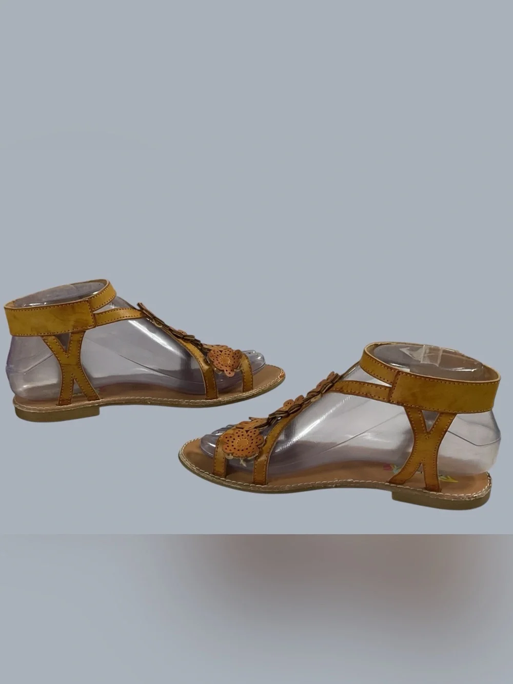 Rachel Shoes Big Girls Tan Floral T-Strap Leather Sandals Size 4